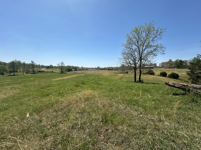 515 Jericho Rd, Quebeck, TN 38579