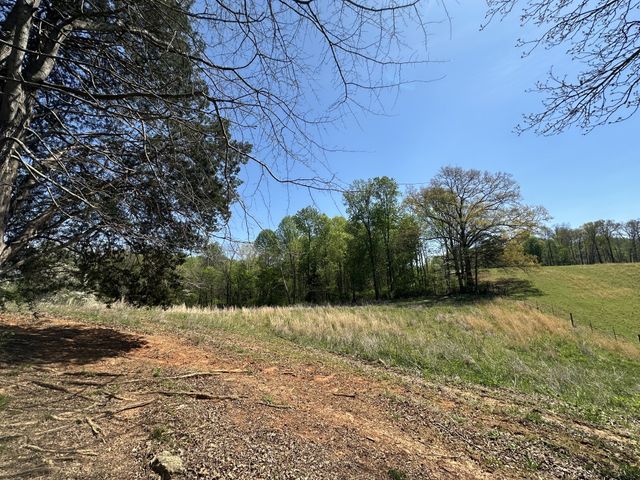 515 Jericho Rd, Quebeck, TN 38579