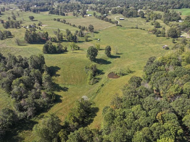 515 Jericho Rd, Quebeck, TN 38579