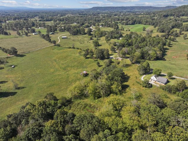 515 Jericho Rd, Quebeck, TN 38579