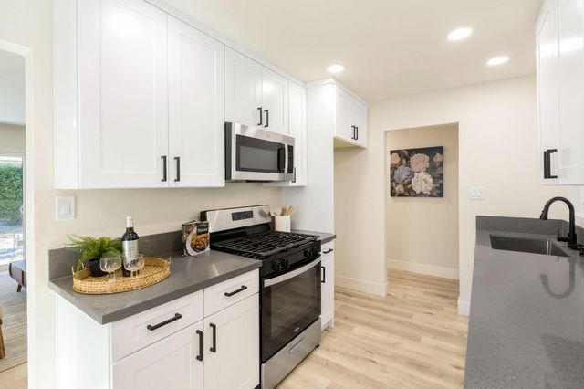 1312 Sheridan Ave, Roseville, CA 95661