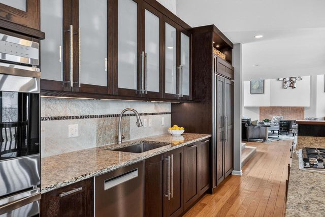 1101 Farwell Drive, Madison, WI 53704