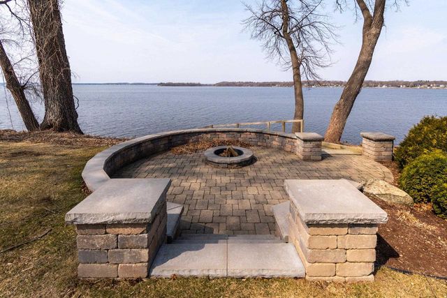 1101 Farwell Drive, Madison, WI 53704