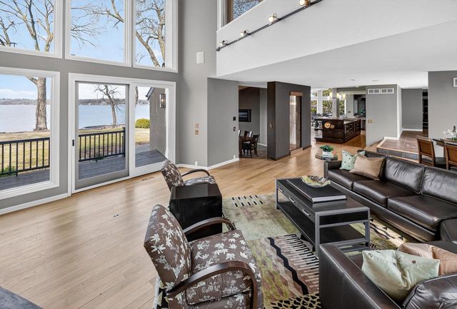 1101 Farwell Drive, Madison, WI 53704