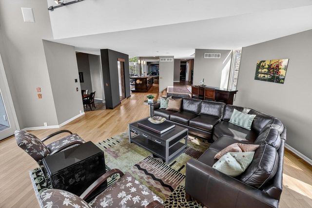 1101 Farwell Drive, Madison, WI 53704