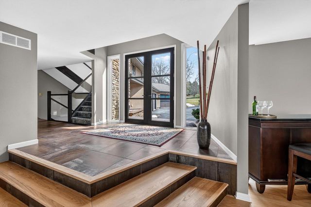 1101 Farwell Drive, Madison, WI 53704