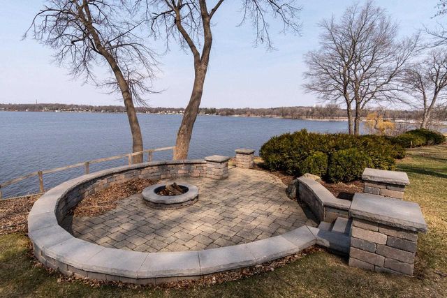 1101 Farwell Drive, Madison, WI 53704