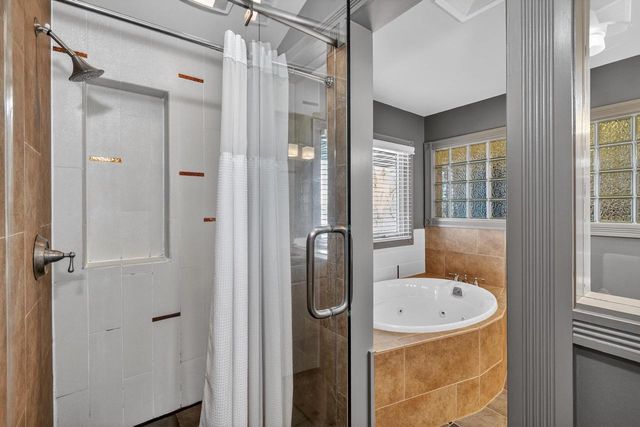 1101 Farwell Drive, Madison, WI 53704
