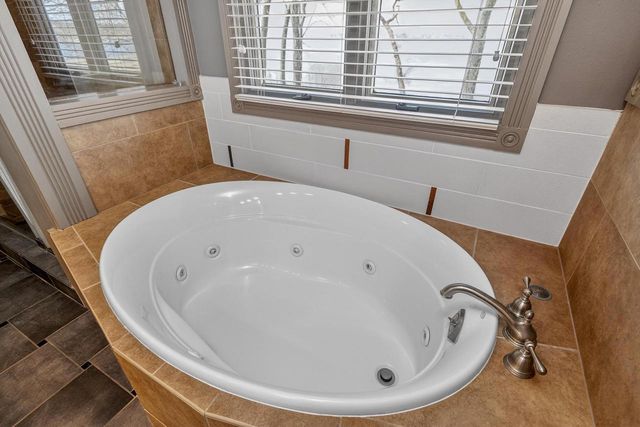 1101 Farwell Drive, Madison, WI 53704