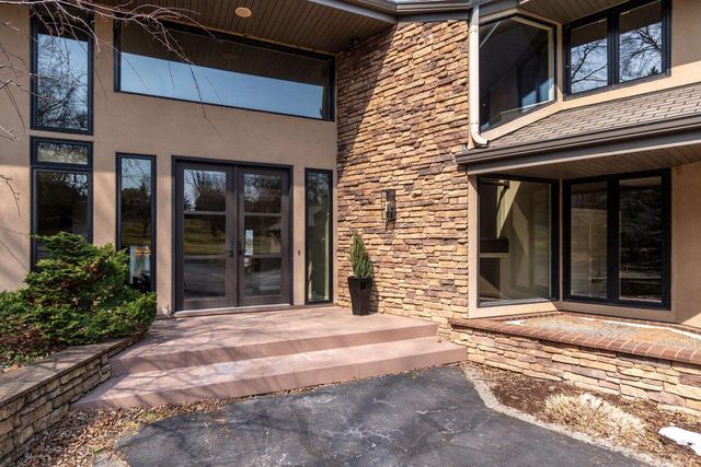 1101 Farwell Drive, Madison, WI 53704