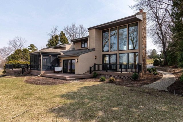 1101 Farwell Drive, Madison, WI 53704