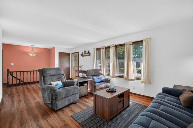 230 NW Arlan Drive, Ankeny, IA 50023
