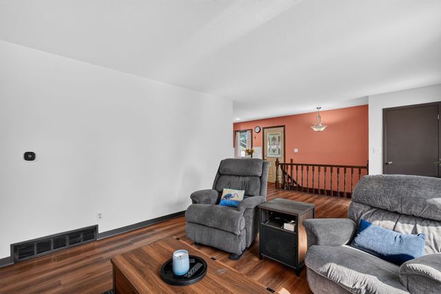 230 NW Arlan Drive, Ankeny, IA 50023