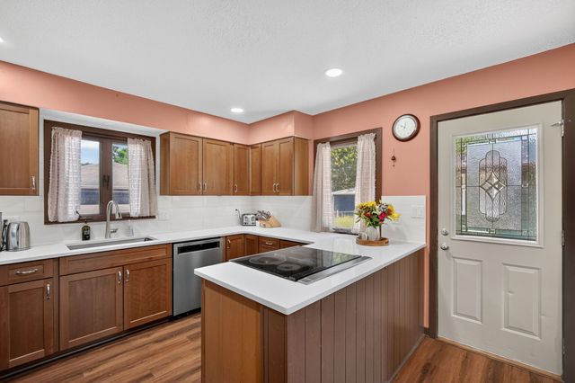 230 NW Arlan Drive, Ankeny, IA 50023