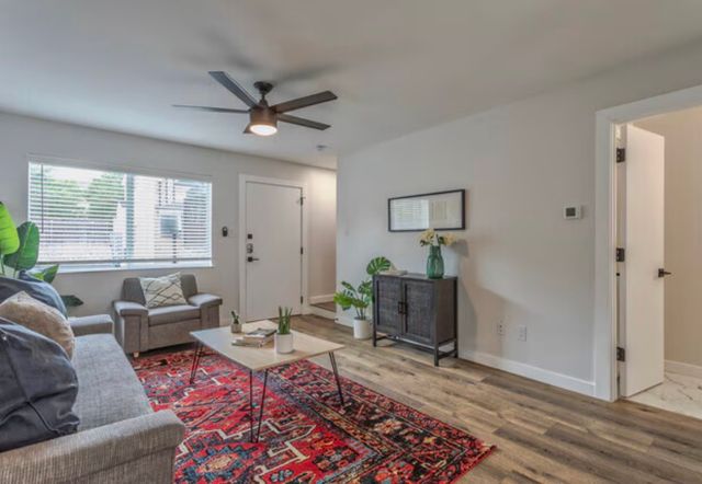 425 N Rosemont Avenue 110, Dallas, TX 75208