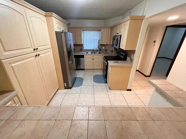 12268 Sag Harbor Court 3, Wellington, FL 33414