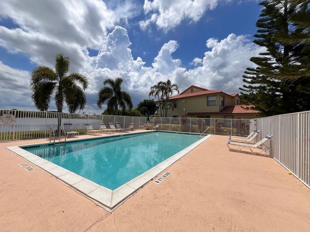12268 Sag Harbor Court 3, Wellington, FL 33414
