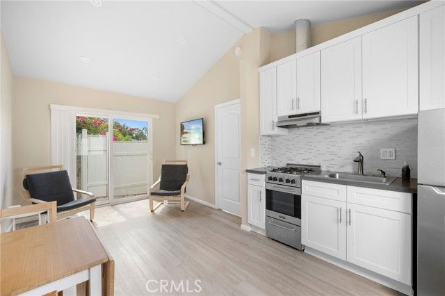 1816 Hillside A, Glendale, CA 91208