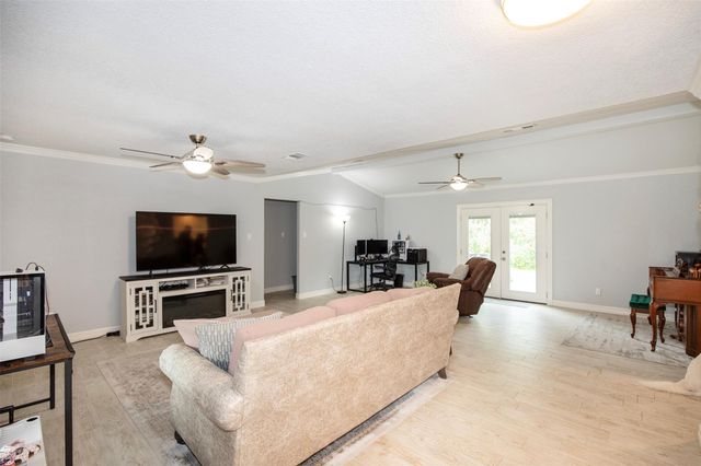 9308 Acorn Drive, Manvel, TX 77578