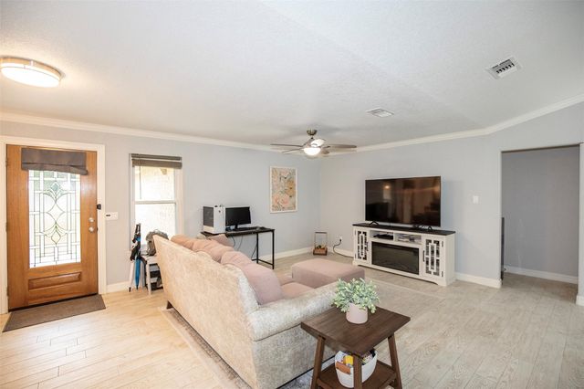 9308 Acorn Drive, Manvel, TX 77578