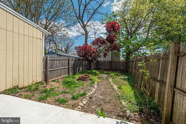 521 MAPLE AVE, West Chester, PA 19380