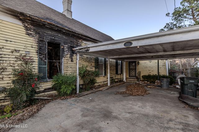 165 S Randolph Street, Holly Springs, MS 38635