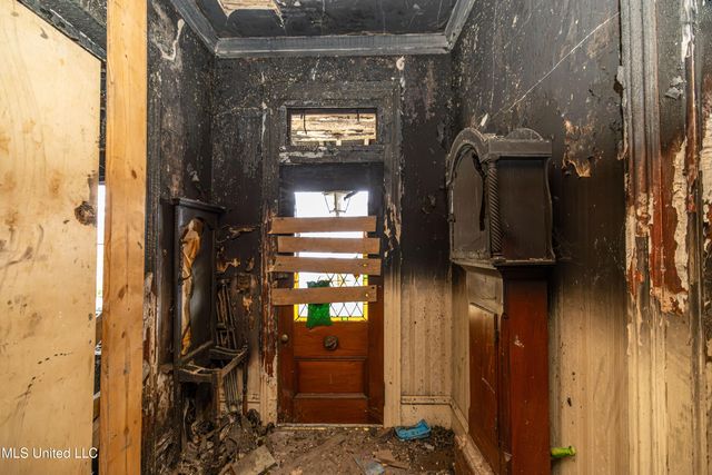 165 S Randolph Street, Holly Springs, MS 38635