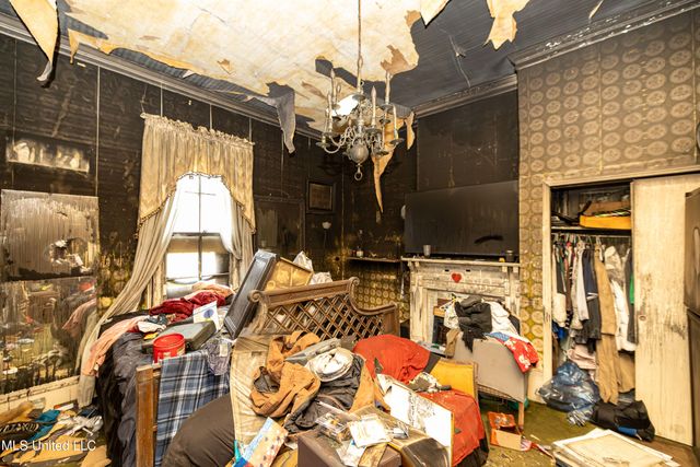 165 S Randolph Street, Holly Springs, MS 38635