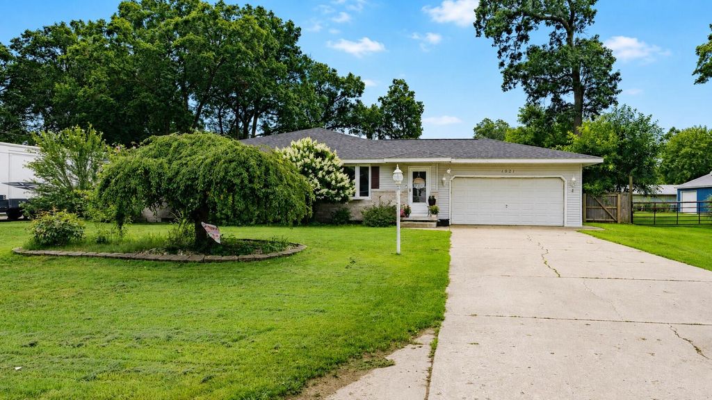 1921 Ora Street, Dalton Twp, MI 49445