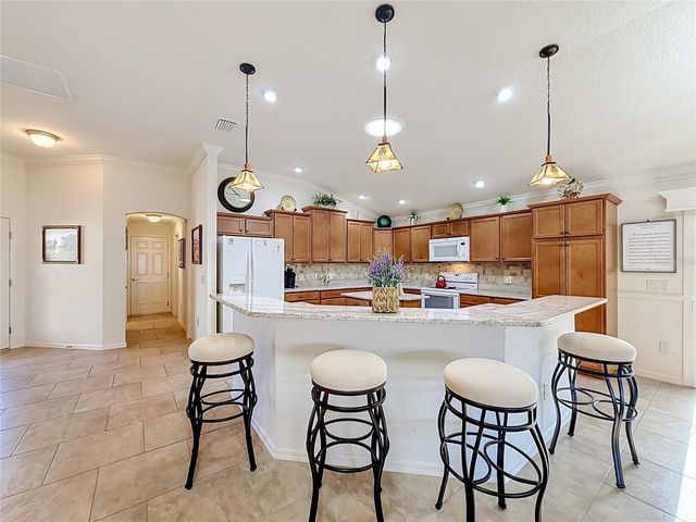 1068 BECKER AVENUE, The Villages, FL 32163