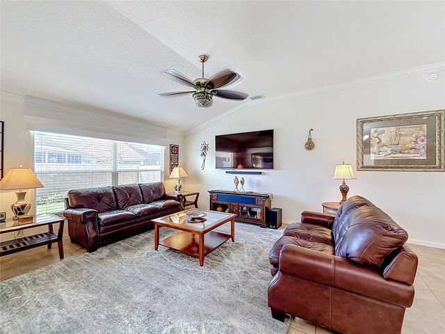 1068 BECKER AVENUE, The Villages, FL 32163