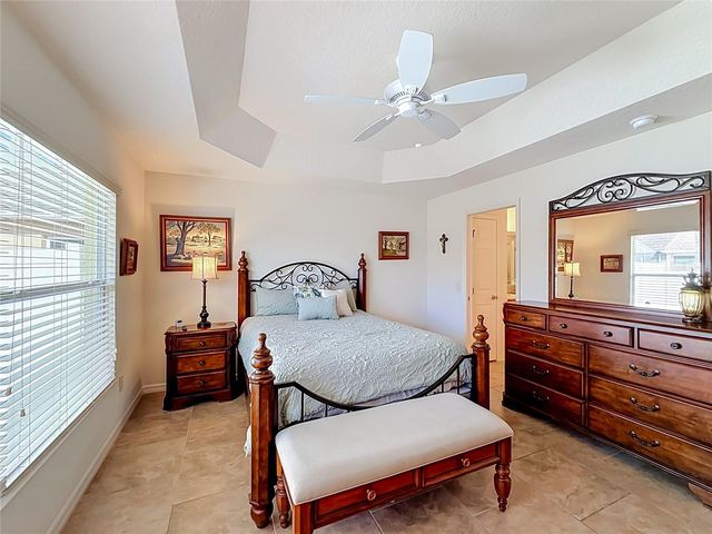 1068 BECKER AVENUE, The Villages, FL 32163