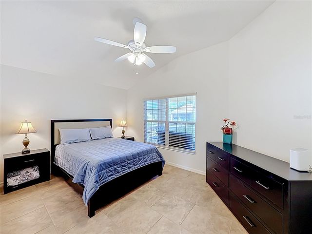 1068 BECKER AVENUE, The Villages, FL 32163