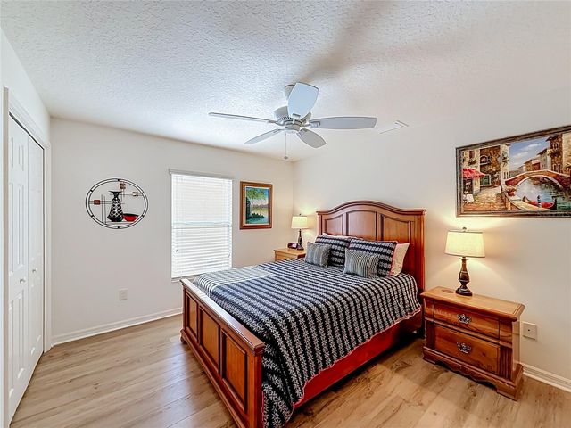 1068 BECKER AVENUE, The Villages, FL 32163