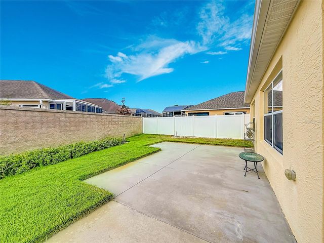 1068 BECKER AVENUE, The Villages, FL 32163