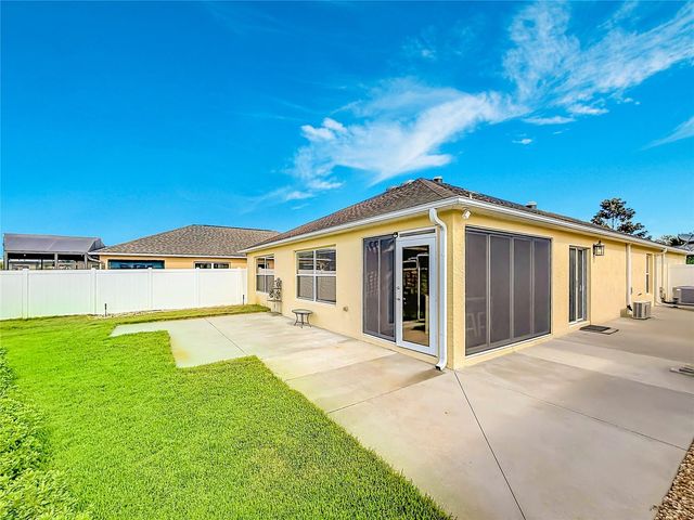 1068 BECKER AVENUE, The Villages, FL 32163