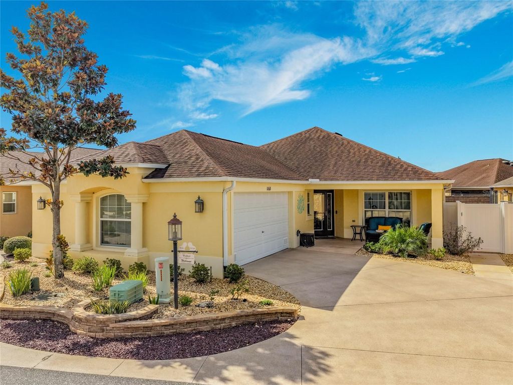 1068 BECKER AVENUE, The Villages, FL 32163