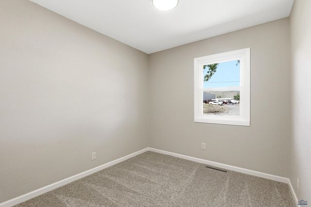 1005 E ST FRANCIS, Rapid City, SD 57701