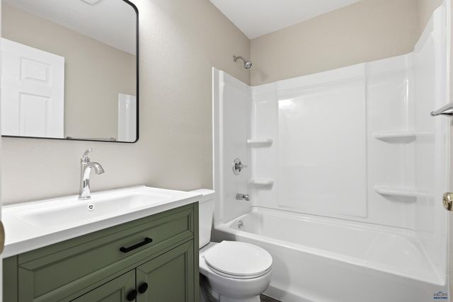1005 E ST FRANCIS, Rapid City, SD 57701