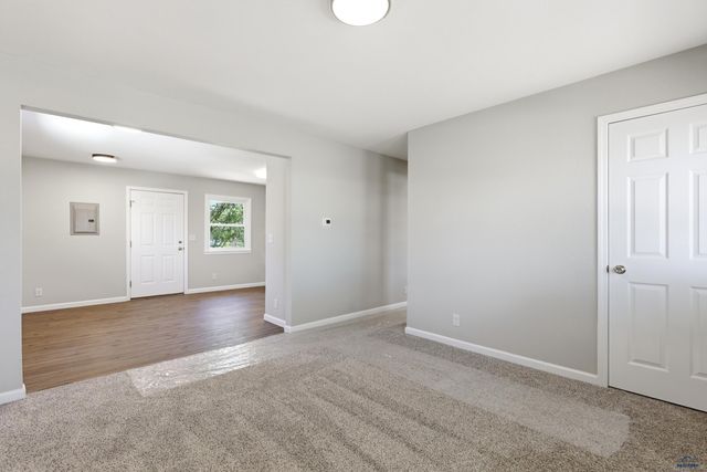 1005 E ST FRANCIS, Rapid City, SD 57701
