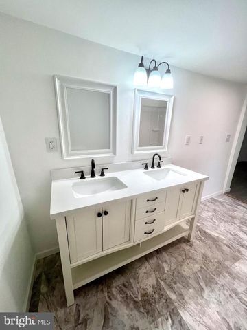 817 WEST SIXTH STREET, Lewistown, PA 17044