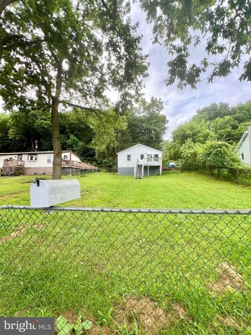 817 WEST SIXTH STREET, Lewistown, PA 17044