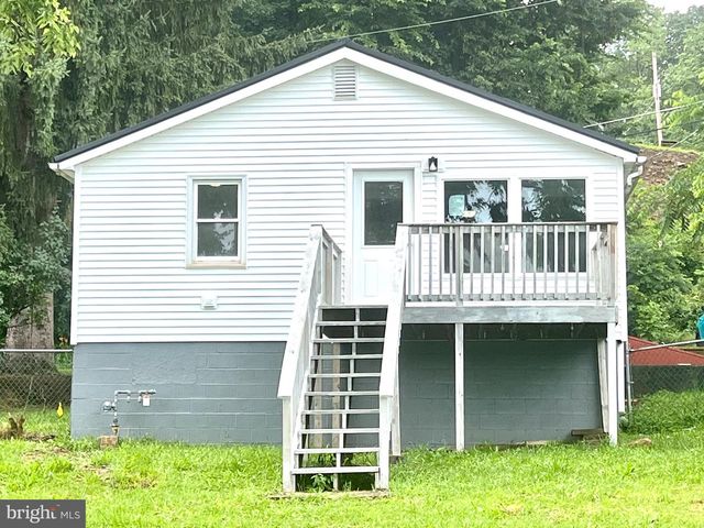 817 WEST SIXTH STREET, Lewistown, PA 17044