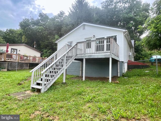 817 WEST SIXTH STREET, Lewistown, PA 17044