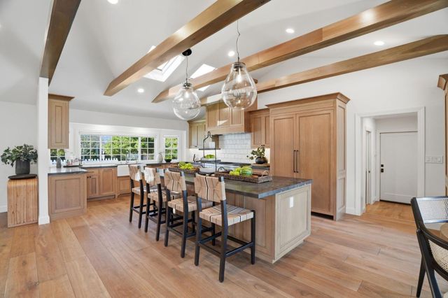 86 Central Avenue, Los Gatos, CA 95030