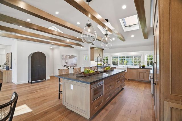 86 Central Avenue, Los Gatos, CA 95030