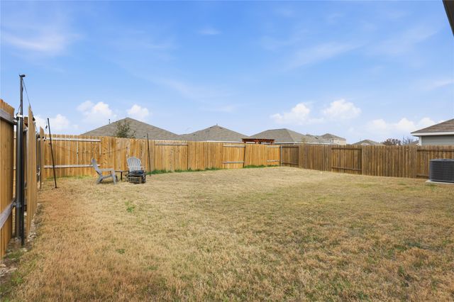 916 American Flyer Boulevard, Fort Worth, TX 76108