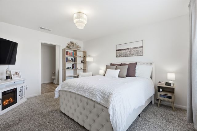 916 American Flyer Boulevard, Fort Worth, TX 76108
