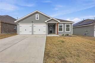 916 American Flyer Boulevard, Fort Worth, TX 76108
