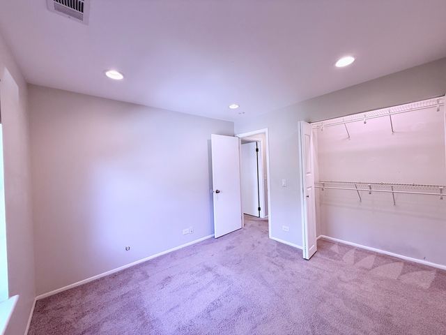 70 Margate Court C2, Schaumburg, IL 60193